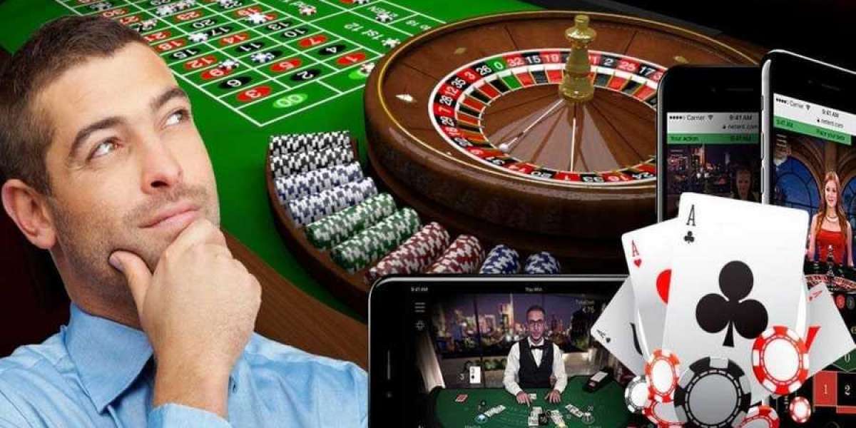Baccarat on the Web: A Tale of Strategy, Luck, and Glamour