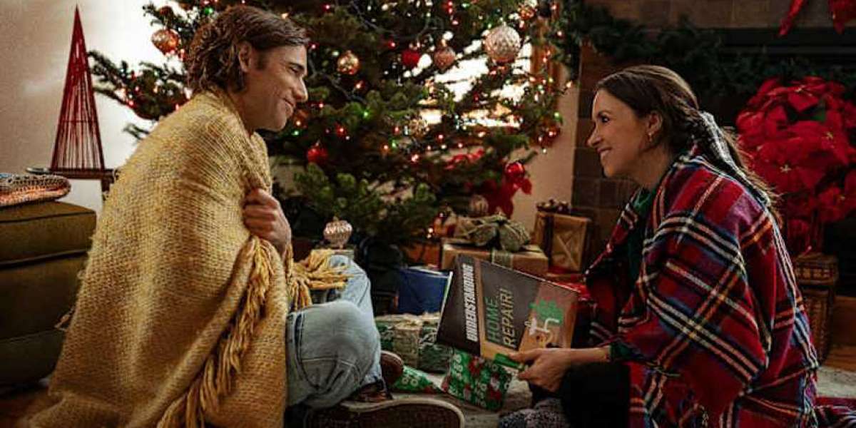 Netflix Holiday Releases: New Movies & Shows!