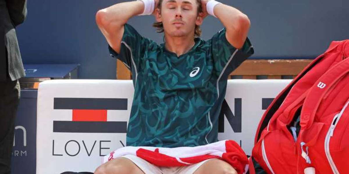 Barcelona Open: Alcaraz Defeats De Minaur 7-5, 6-3