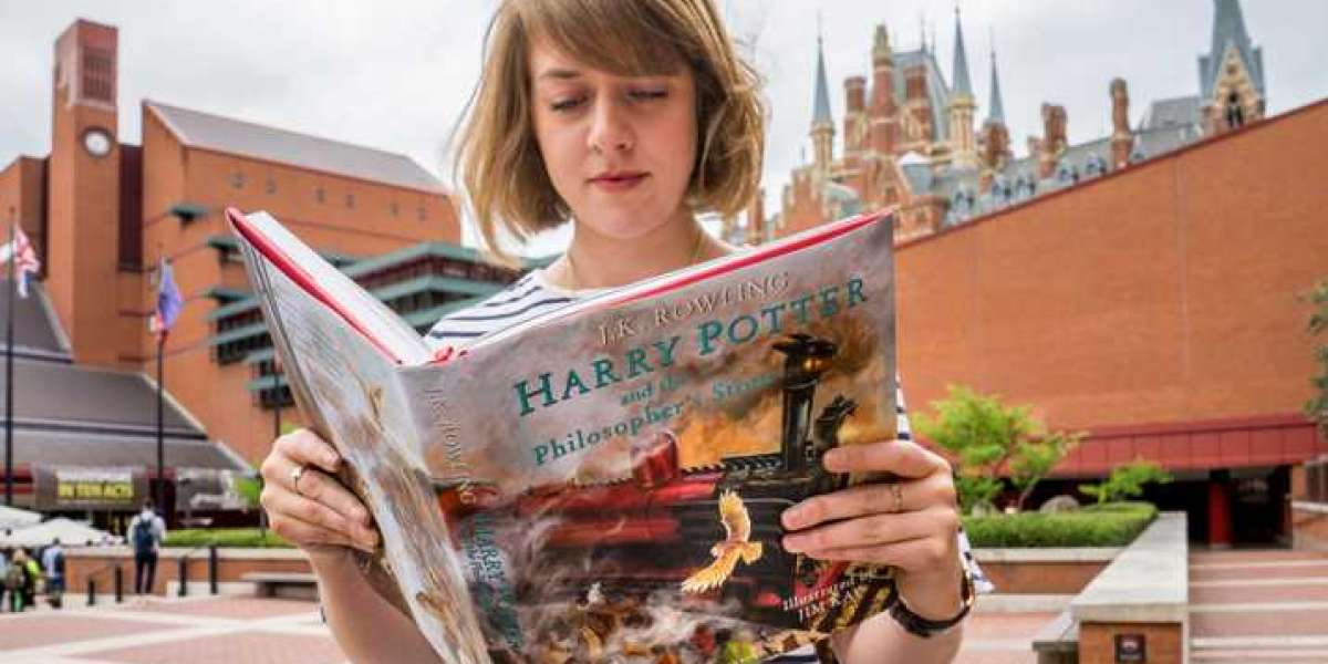 Harry Potter Exhibition - 20th Anniversary Celebration!