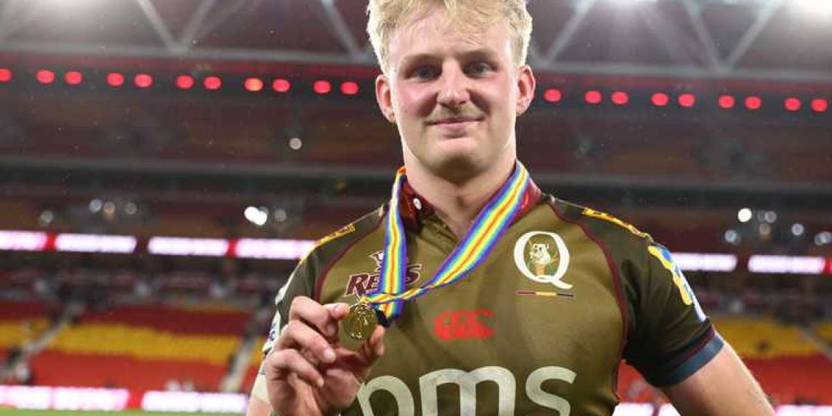 Australian Rugby: Fly-Half Selection Dilemma