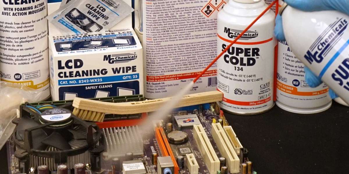 Electronic Cleaning Solvent Market Growth Driven by Rising Demand for High-Precision Electronics Manufacturing