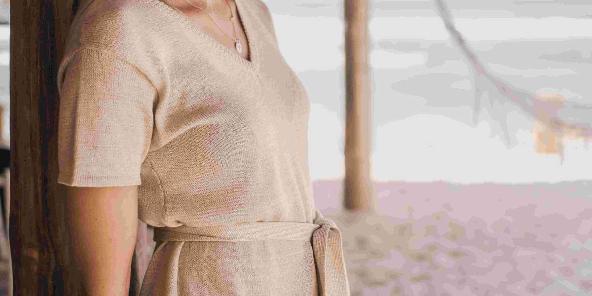 Ladies Linen Kaftans – Comfortable & Stylish Summer Wear