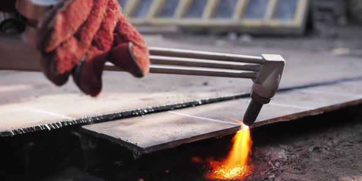 Metal Cutting Gas Market Growth Driven by Manufacturing Demand
