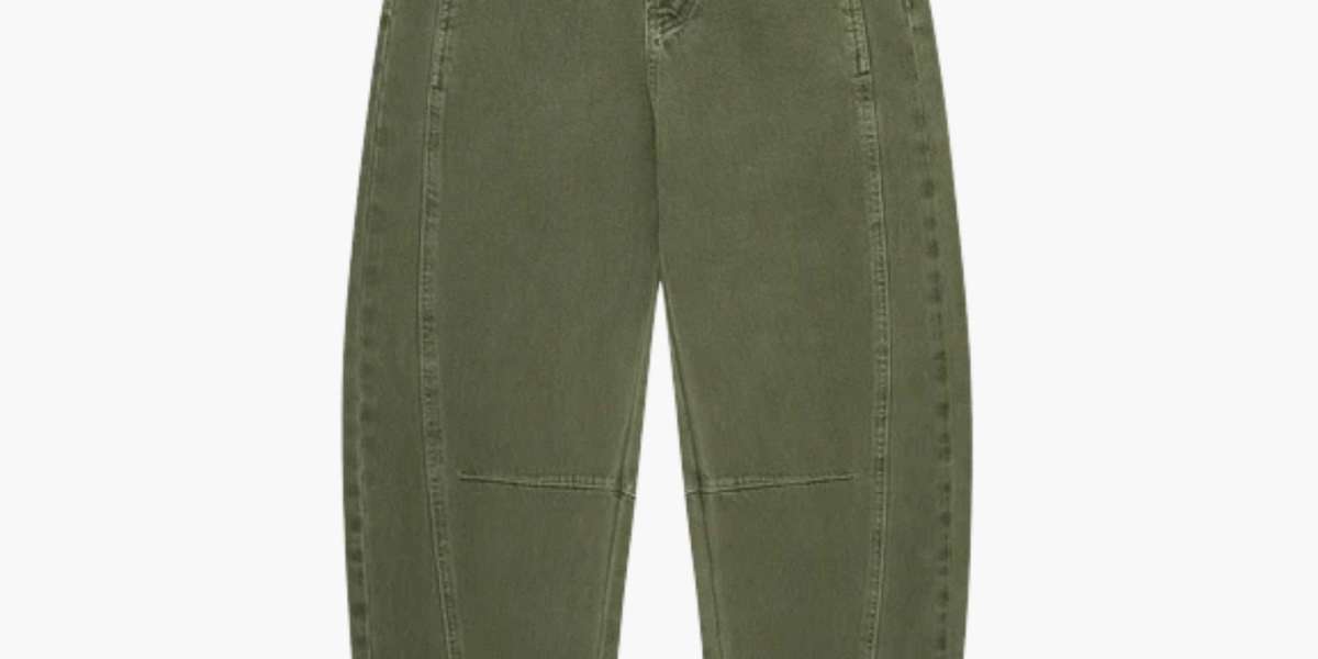 Parke Horseshoe Jeans Are the Denim Moment Nobody Predicted