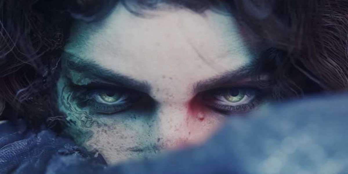 Jennifer English in Clair Obscur: Awards & Insights