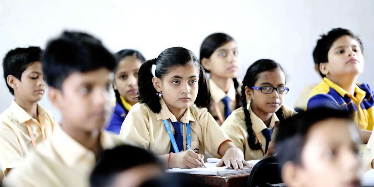 Best CBSE Boarding Schools for Girls in Varanasi with Safety