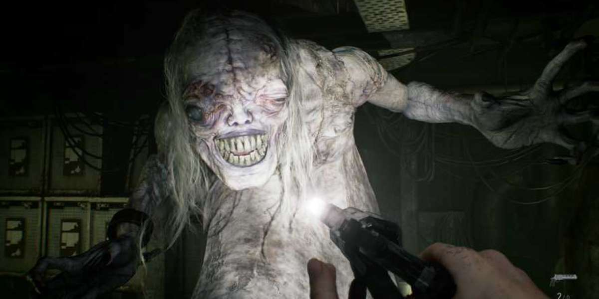 Resident Evil Movie: First & Third-Person Horror