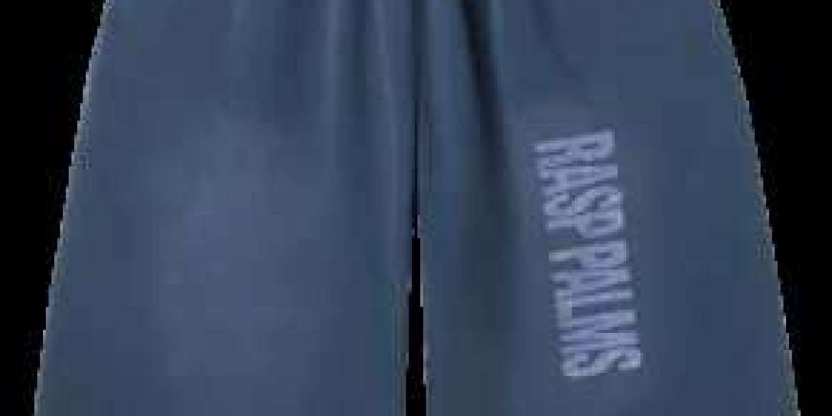 Everyday Versatility with Raspberry Hills Clothing