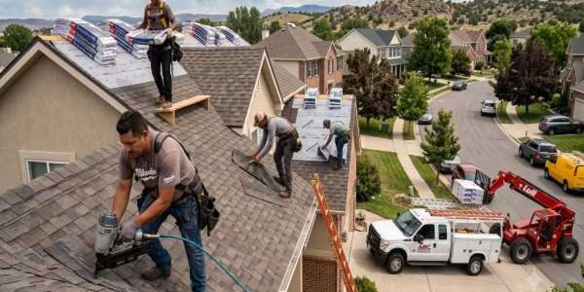 Roofing Companies in Tiffin, IA: How to Choose the Right Contractor for Your Home
