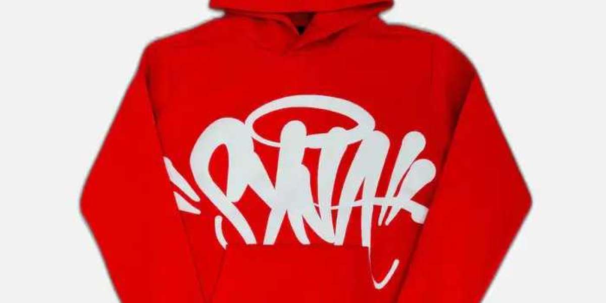 Syna: A New Voice in Modern Streetwear
