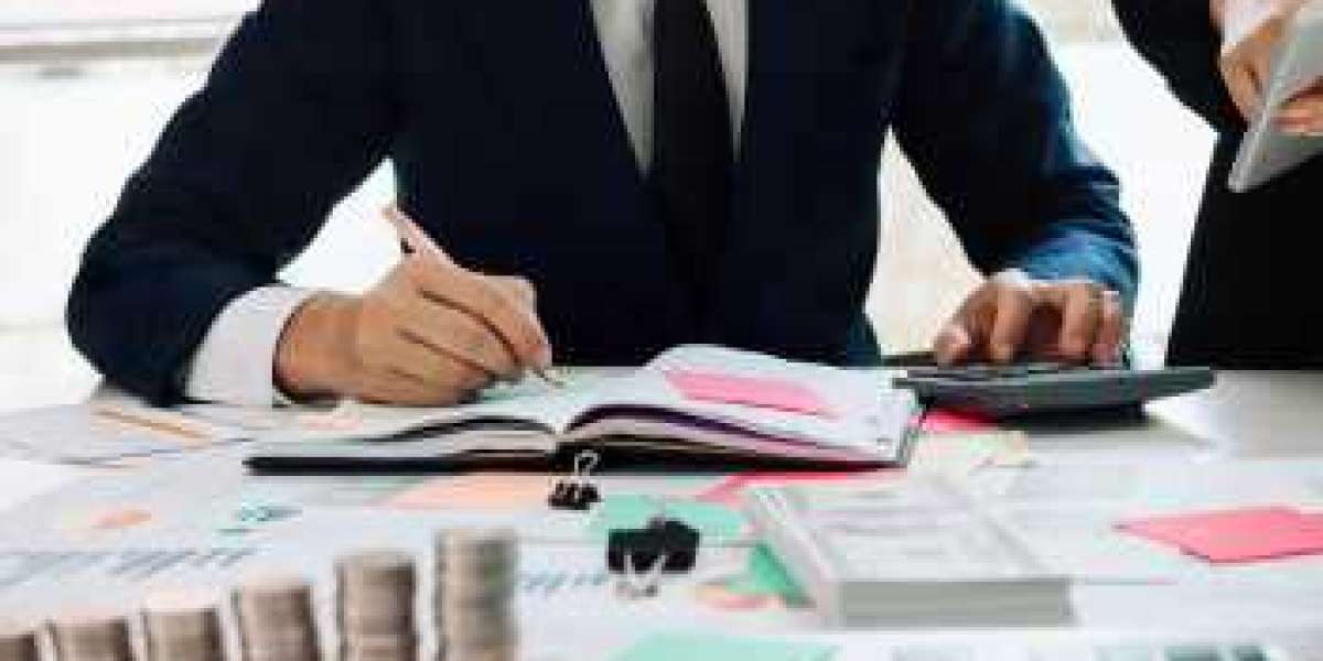 SaaS Bookkeeping vs. Regular Bookkeeping Services Comparison: Which One Supports Long-Term Growth?