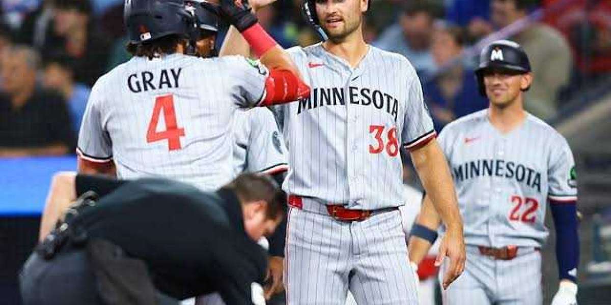 Twins 13, Purple Sox 6: Minnesota un-Crochets some Sox