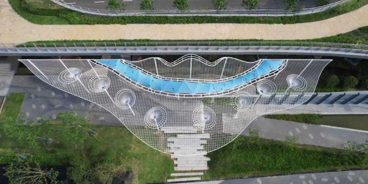 How Can Commercial Sculpture Improve a Business Space?