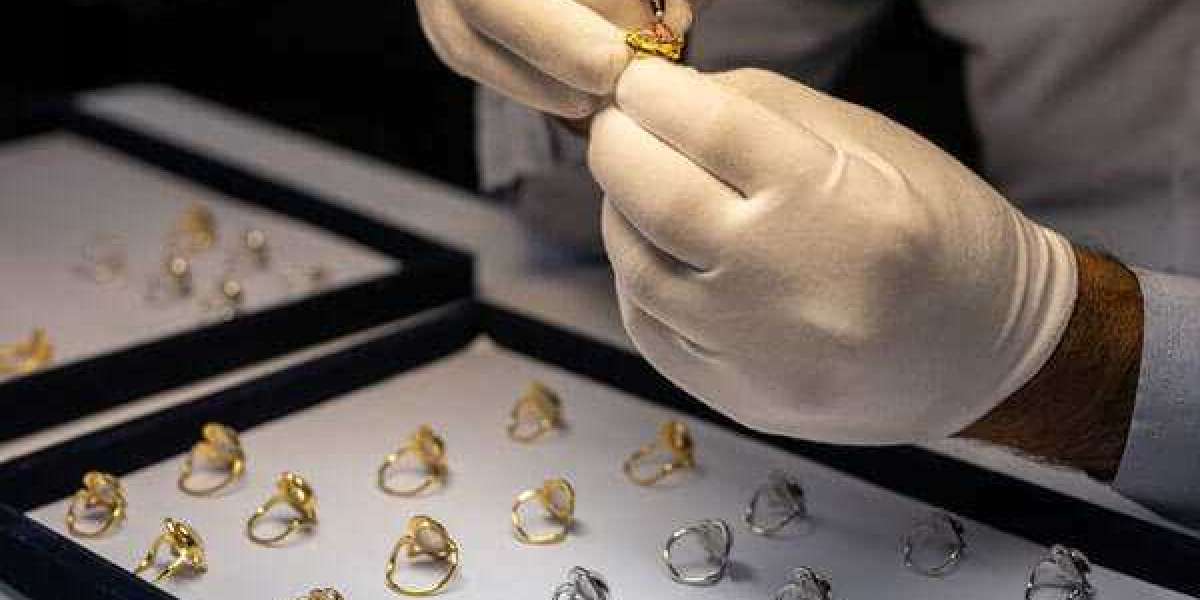 Custom Jewellery Manufacturer India: Crafting Unique Designs for Modern Brands