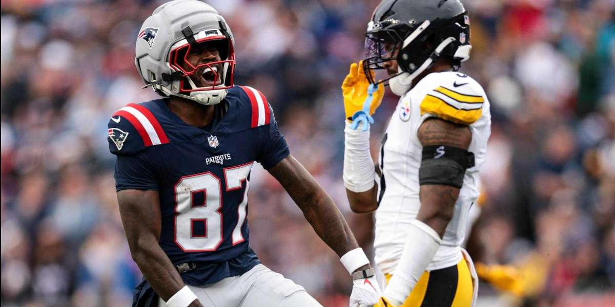 2 decades later on, Drake Maye sees Patriotsdevelopment versus Eagles